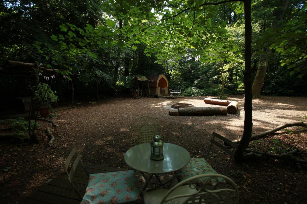 Готель Hollington Park Glamping Ньюбері Екстер'єр фото