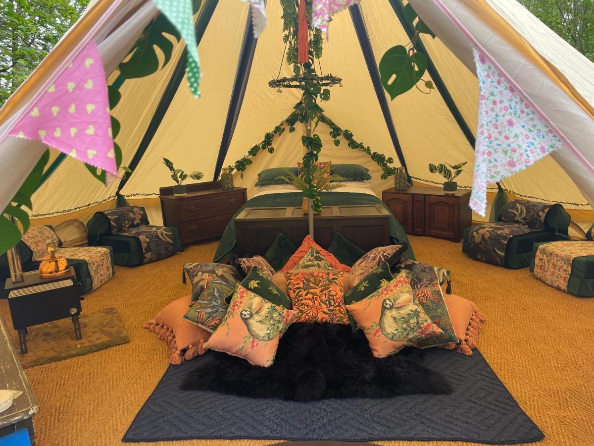 Готель Hollington Park Glamping Ньюбері Екстер'єр фото