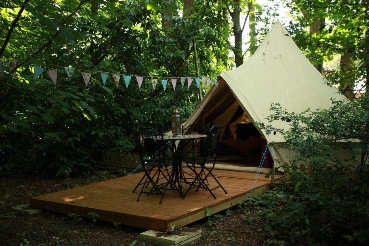 Готель Hollington Park Glamping Ньюбері Екстер'єр фото